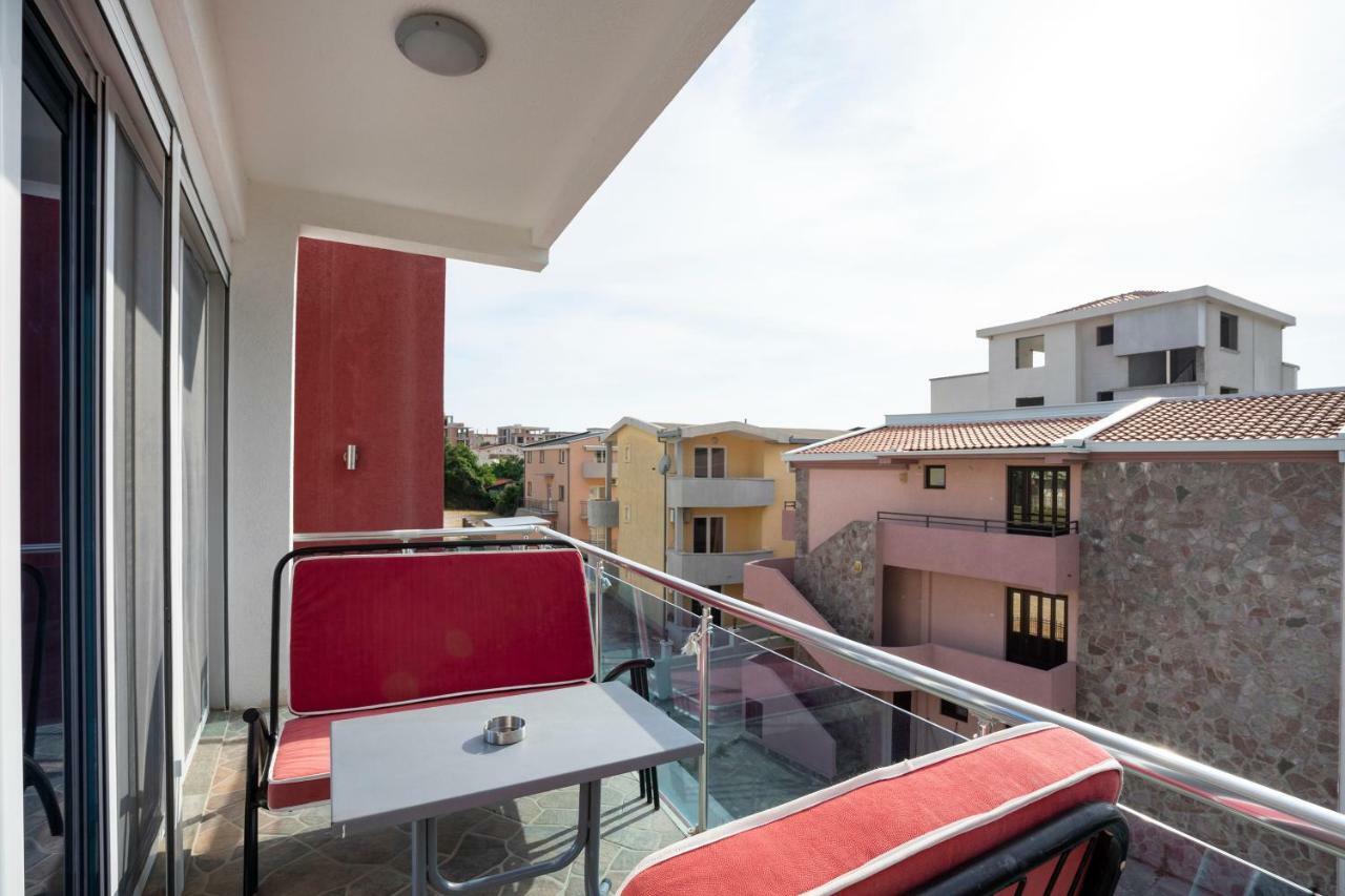 Apartments Vila A1 Dobra Voda Exterior foto